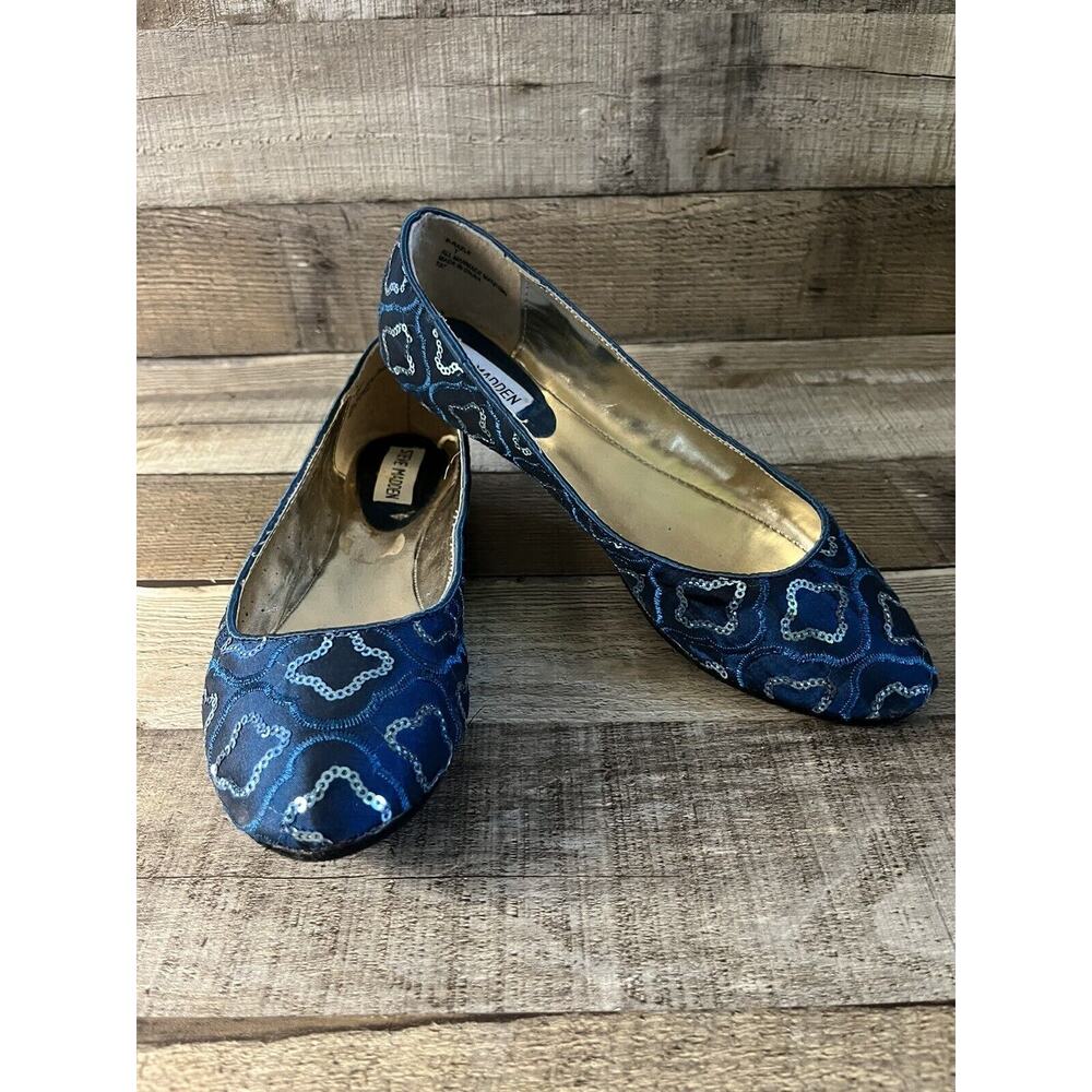 Steve Madden Blue Ballet Flats with Sequins and Embroidery Size 7